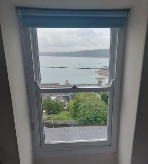Arvonia Sleeps 7, Sea Views, Dog Friendly Villa New Quay  Luaran gambar