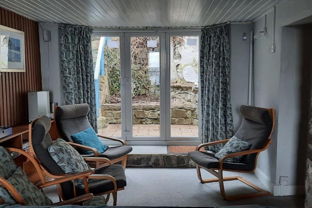 Arvonia Sleeps 7, Sea Views, Dog Friendly Villa New Quay  Luaran gambar
