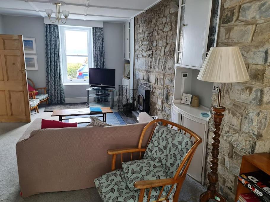 Arvonia Sleeps 7, Sea Views, Dog Friendly Villa New Quay  Luaran gambar